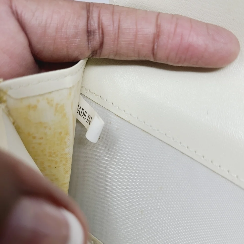 Women's Gold and Cream Faux Leather Tri-Fold Fashion Wallet (One Size)